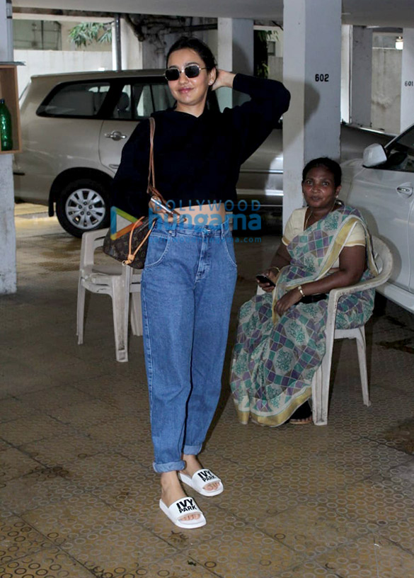 photos neha sharma spotted at a clinic in bandra 1