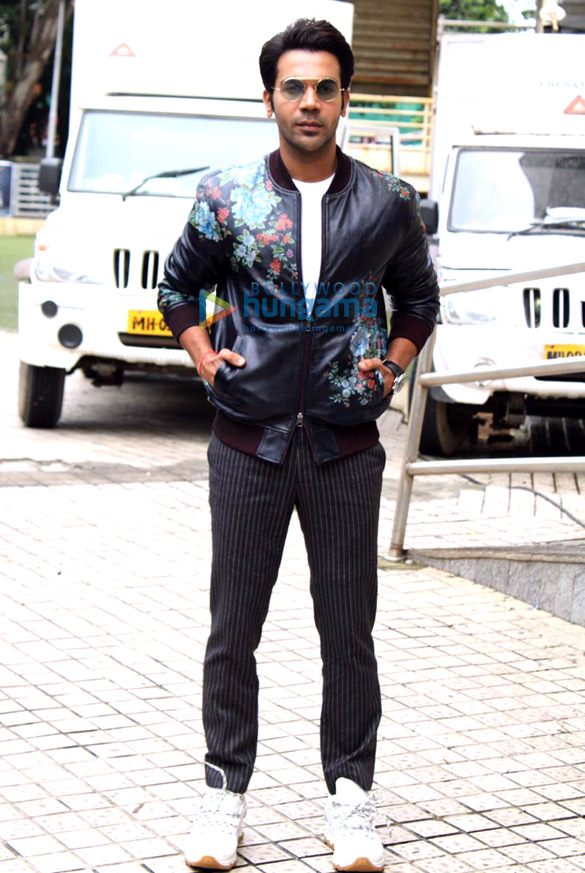 photos rajkummar rao and dinesh vijan grace the trailer launch of made in china 5