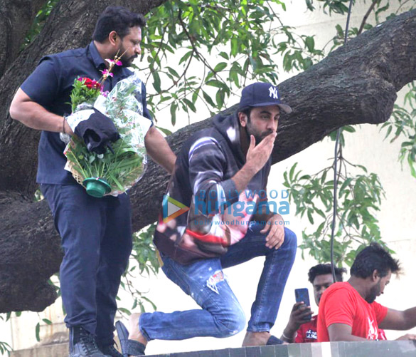 photos ranbir kapoor snapped meeting his fans on his birthday 3