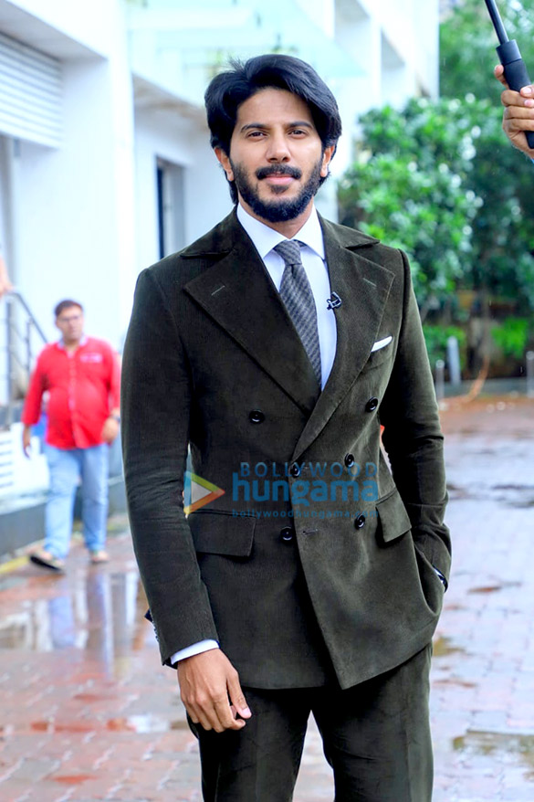 photos sonam kapoor ahuja and dulquer salmaan snapped promoting their film the zoya factor on sets of dance india dance 6