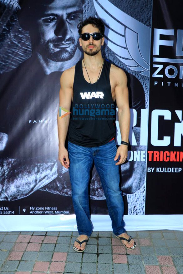photos tiger shroff snapped at fyl zone fitness 3