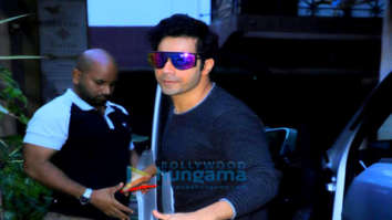 Photos: Varun Dhawan snapped at the gym