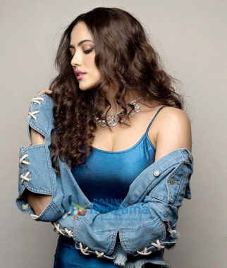 Celebrity Photo Of Sana Khan