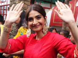 Sonam Kapoor Visit Shani Temple at Juhu | The Zoya Factor