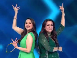 VIDEO: Elegant divas Madhuri Dixit and Juhi Chawla groove on each other’s iconic songs