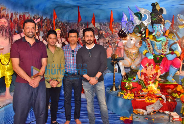varun dhawan snapped at t series ganpati celebration 7