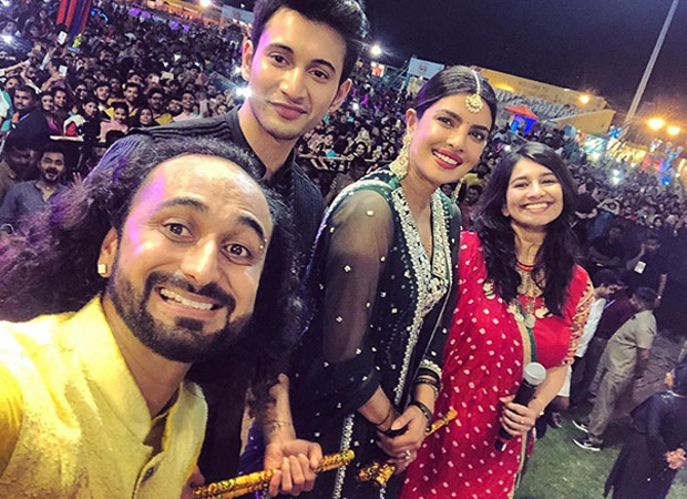 The Sky Is Pink Promotions: Priyanka Chopra’s Dandiya game is on point, watch video The Sky Is Pink Promotions: Priyanka Chopra’s Dandiya game is on point, watch video