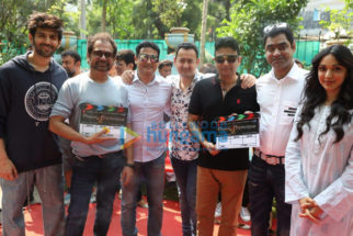 on the sets of the movie Bhool Bhulaiyaa 2