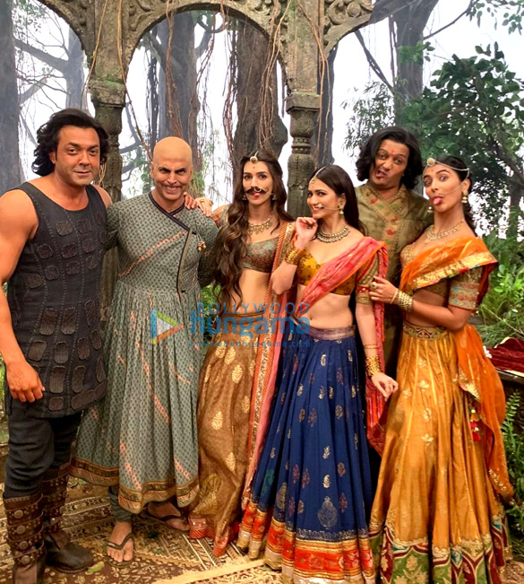 housefull 4 44