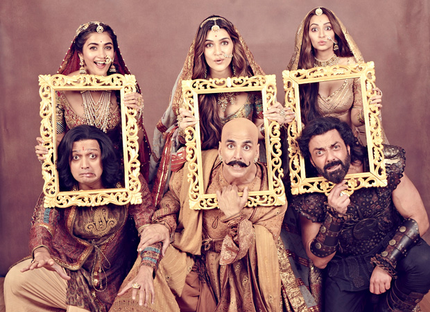 Housefull 4 Box Office: Housefull 4 does well in U.A.E/G.C.C; collects 3.52 mil. AED [Rs. 6.81 cr.] in its opening weekend