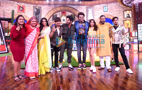 ishaan khatter and janhvi kapoor snapped on sets of maneish pauls show 1