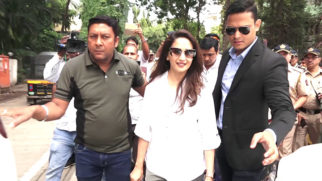 Madhuri Dixit, Padmini Kolhapure and Sanjay Khan cast vote in Mumbai