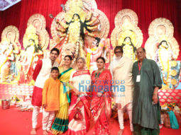Photos: Amitabh Bachchan, Jaya Bachchan, Kajol and others snapped visiting Durga pandal