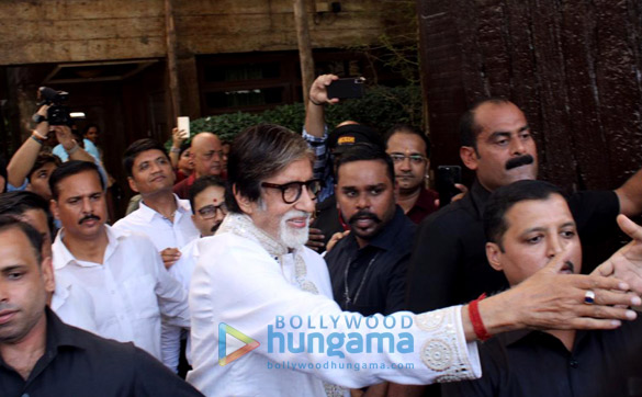 photos amitabh bachchan greets his fans on his birthday at pratiksha 4