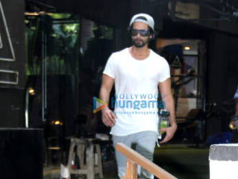 Photos: Amrita Arora and Shahid Kapoor spotted at the gym