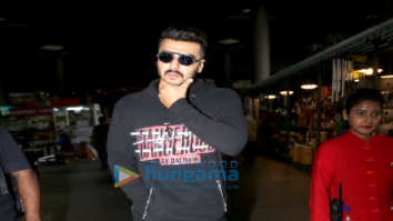 Photos: Arjun Kapoor, Rhea Kapoor, Tiger Shroff and others snapped at the airport