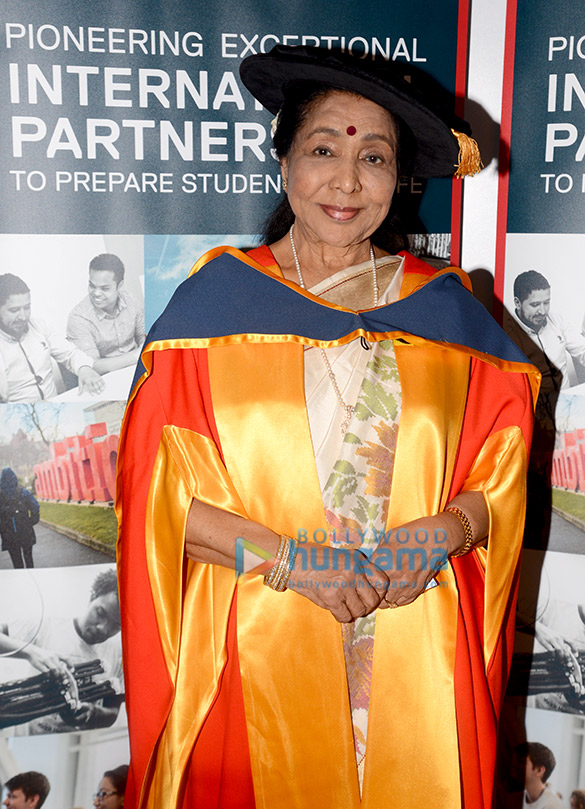 photos asha bhosle receives doctorate degree from university of salford in england 4