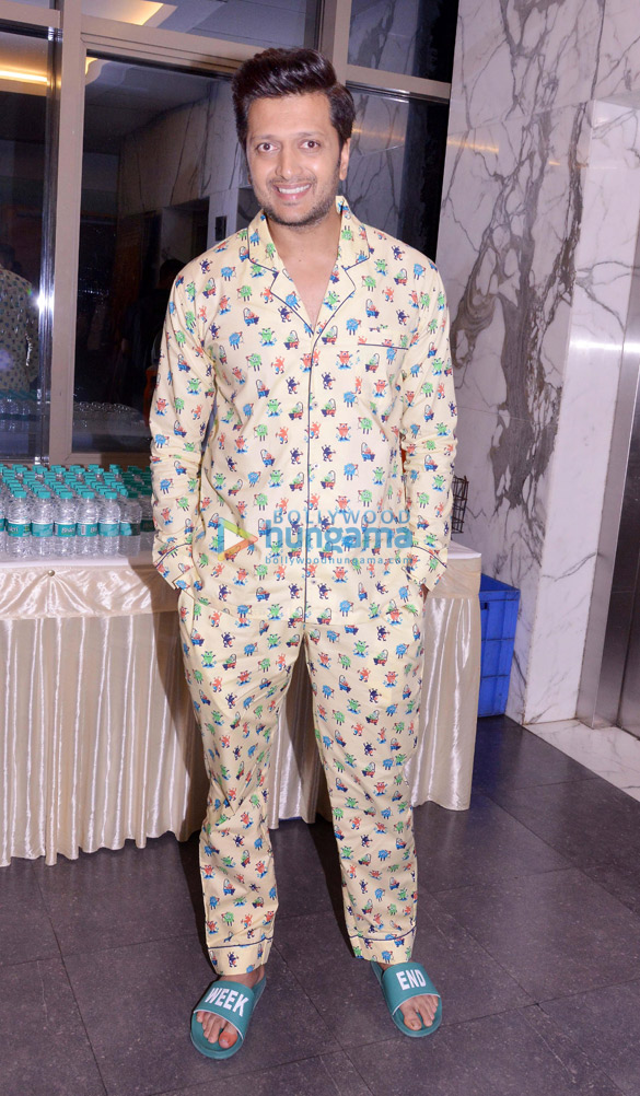 photos cast of housefull 4 promote the film with a pyjama party 2