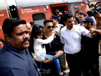 Cast of Housefull 4 snapped arriving in Delhi to promote the film