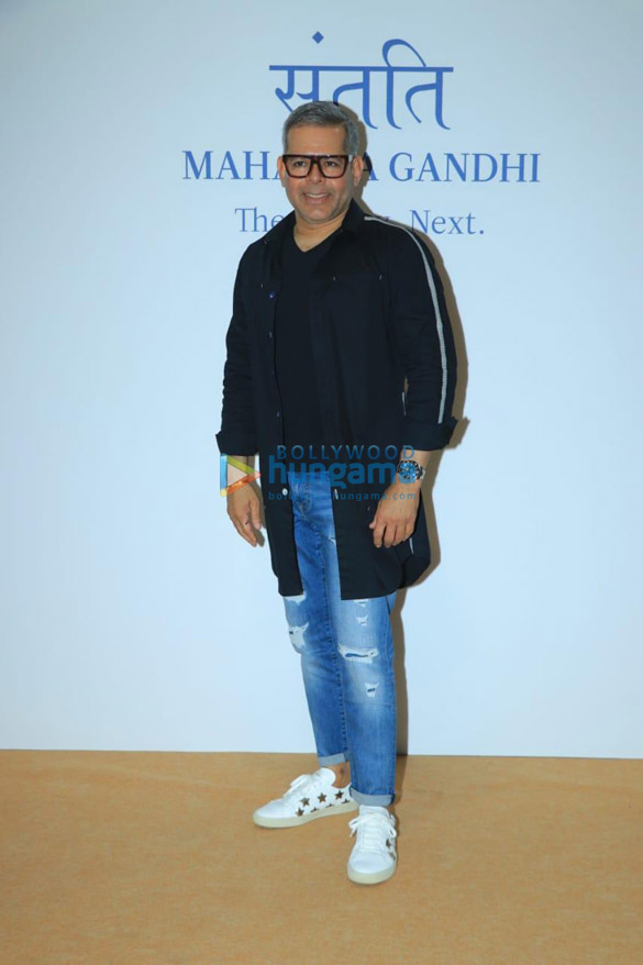 photos celebs attend an exhibition at national gallery of modern art 3
