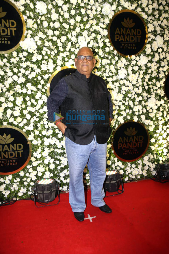photos celebs grace anand pandit diwali bash4 10