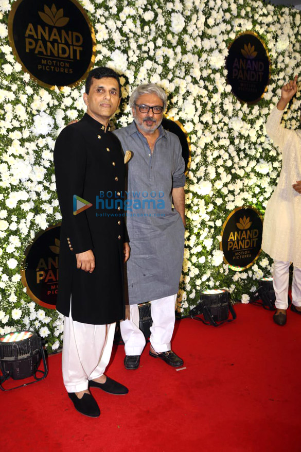 photos celebs grace anand pandit diwali bash4 11