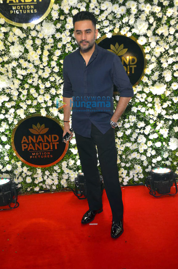 photos celebs grace anand pandit diwali bash4 2