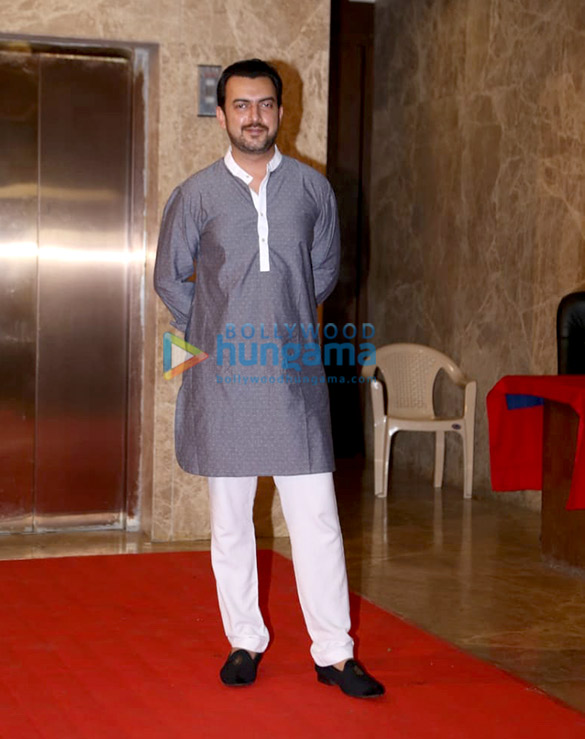 photos celebs grace ramesh s tauranis diwali bash 16