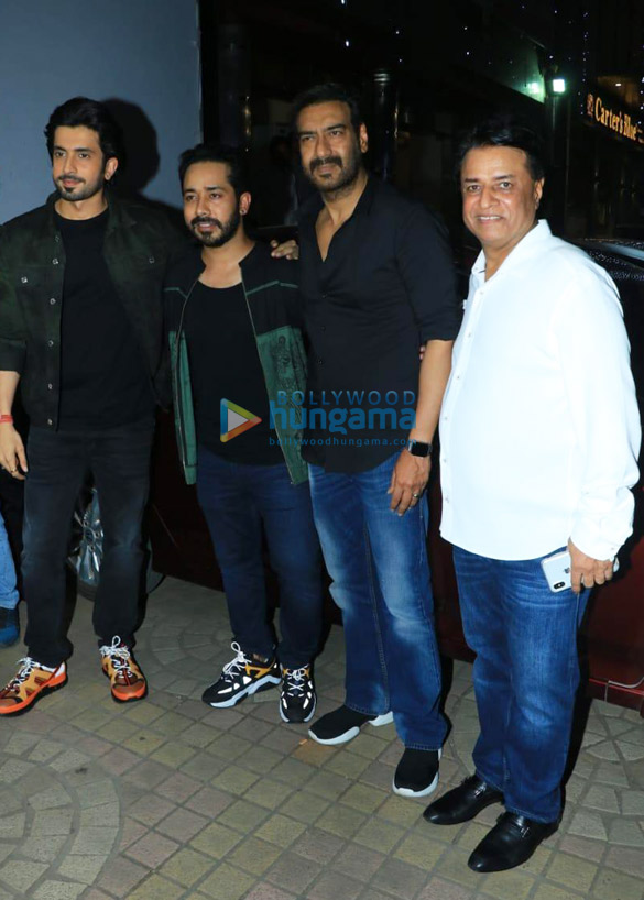 Photos: Celebs grace the special screening of Ujda Chaman Photos: Celebs grace the special screening of Ujda Chaman