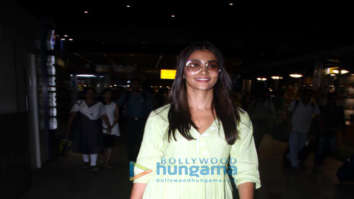 Photos: Pooja Hegde snapped at the airport