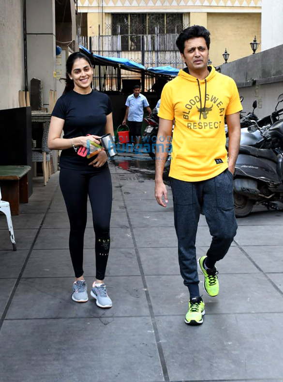 photos riteish deshmukh and genelia dsouza spotted at the gym 2