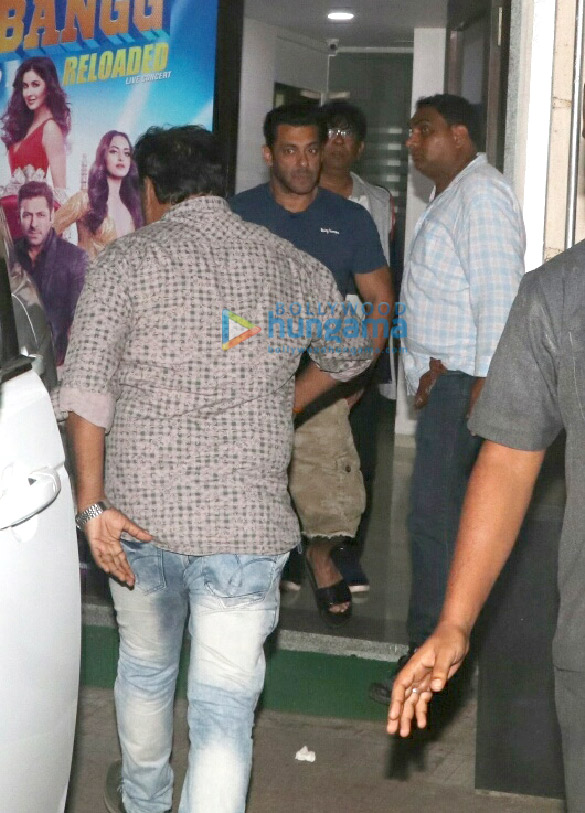 photos salman khan spotted at sohail khans office in bandra 6