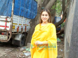 Photos: Sara Ali Khan, Kartik Aaryan, Vicky Kaushal and others snapped at Karan Johar’s home for Laxmi Puja