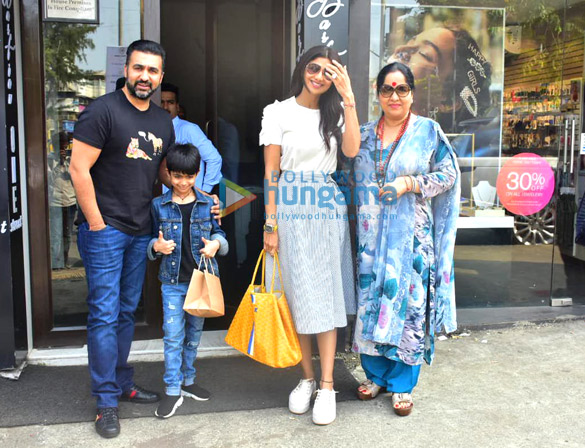 Photos: Shilpa Shetty, Raj Kundra snapped with their family at Bastian in Bandra
