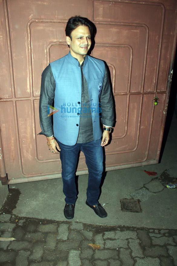 photos sonakshi sinha vivek oberoi and zaheer iqbal grace the special screening of saand ki aankh 5