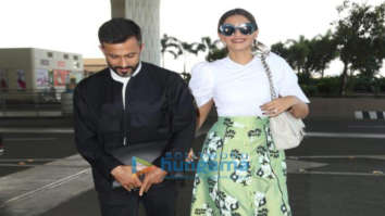 Photos: Sonam Kapoor Ahuja and Anand Ahuja snapped at the airport