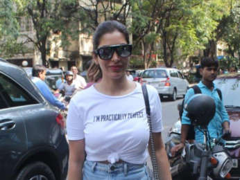Photos: Sophie Choudry spotted at Pali Village Cafe