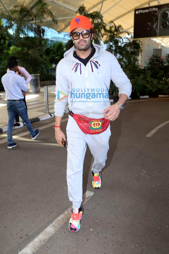 photos sunny leone sania mirza and others snapped at the airport 4