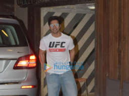 Photos: Varun Dhawan snapped at gym in Juhu