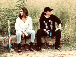 Sadak 2: Alia Bhatt poses with elder sister Pooja Bhatt on the film set