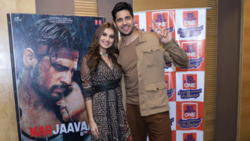 Marjaavaan promotions: Sidharth Malhotra and Tara Sutaria give up to the Garba fever in Ahmedabad