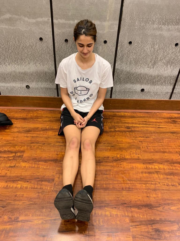 Here's why Disha Patani has sore knees while shooting for Salman Khan starrer Radhe Here's why Disha Patani has sore knees while shooting for Salman Khan starrer Radhe