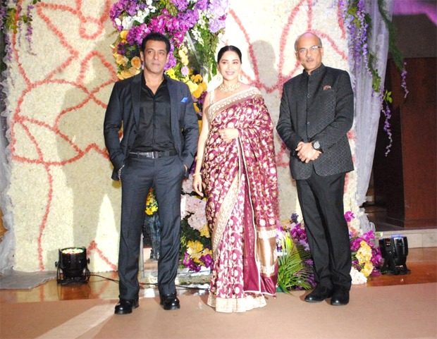 Hum Aapke Hain Koun pair Salman Khan and Madhuri Dixit reunite and it is making us nostalgic