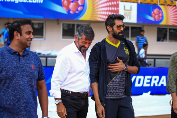 ISL 2019 - 2020: Rana Daggubati meets the Hyderabad FC players during their first match