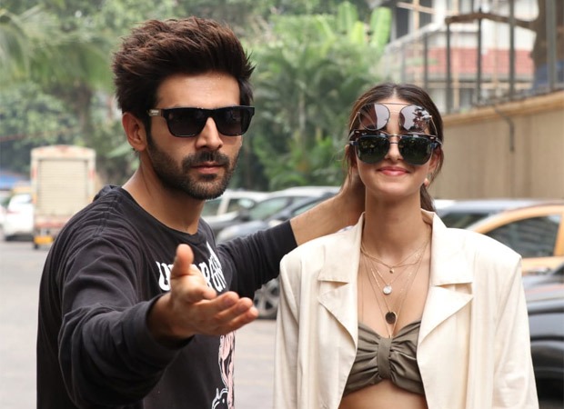 PICTURES: Kartik Aaryan and Ananya Panday get their off-screen fun on ...