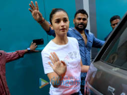 Photos: Alia Bhatt snapped at a shoot location