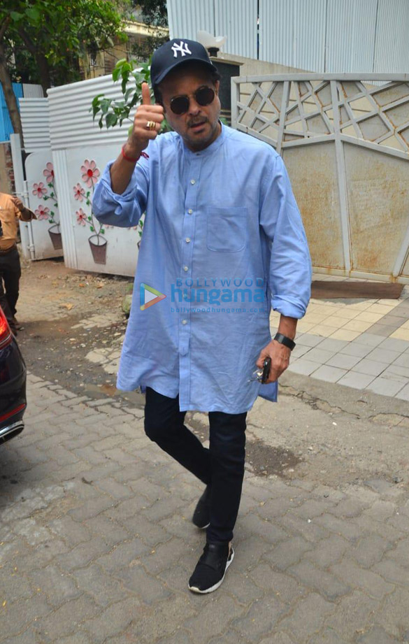 photos anil kapoor spotted at a clinic in juhu 2