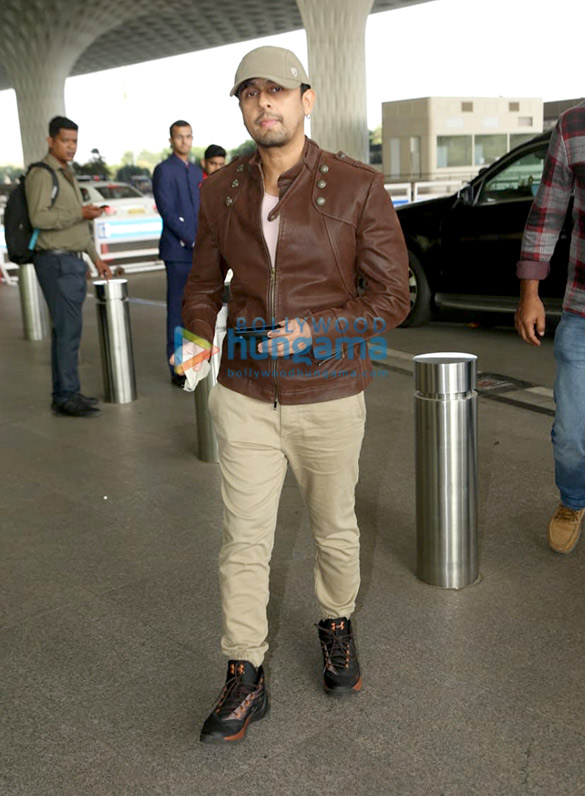 photos bhumi pednekar adnan sami and sonu nigam snapped at the airport 3