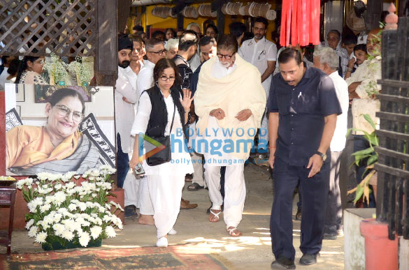 Photos: Celebs attend Shabana Azmi’s mother Shaukat Azmi’s last rites