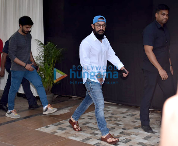photos celebs attend the prayer meet for shabana azmis mother shaukat kaifi 1